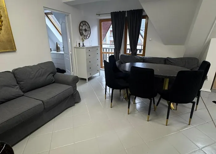 Golden Lion Appartement *